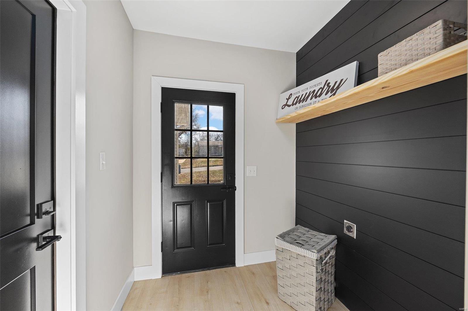 311 Breezeview Drive Ballwin, MO 63021 - Photo 14 of 48