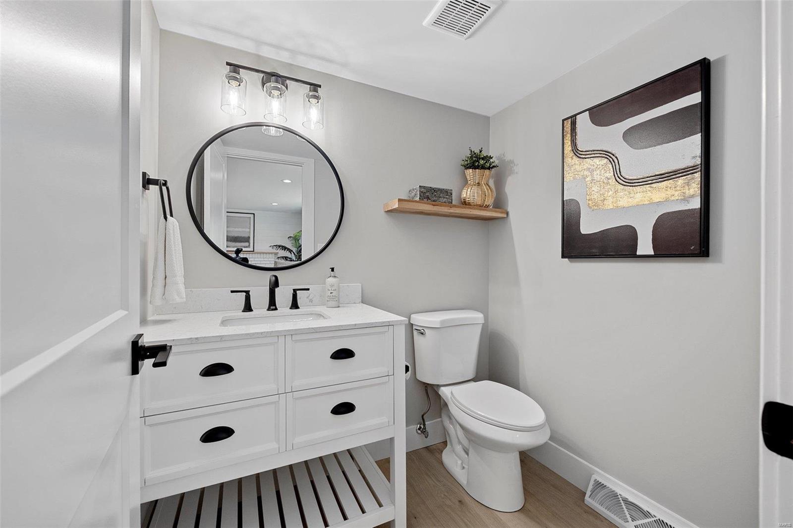 311 Breezeview Drive Ballwin, MO 63021 - Photo 15 of 48