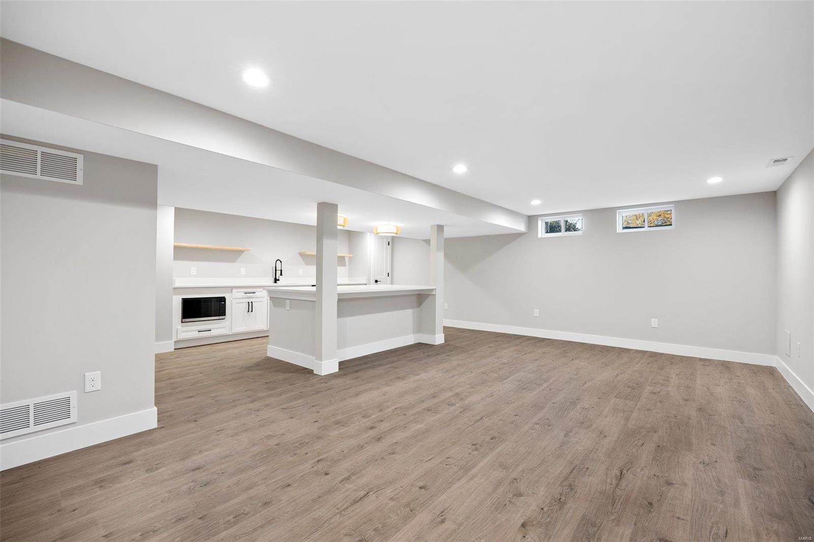 311 Breezeview Drive Ballwin, MO 63021 - Photo 37 of 48