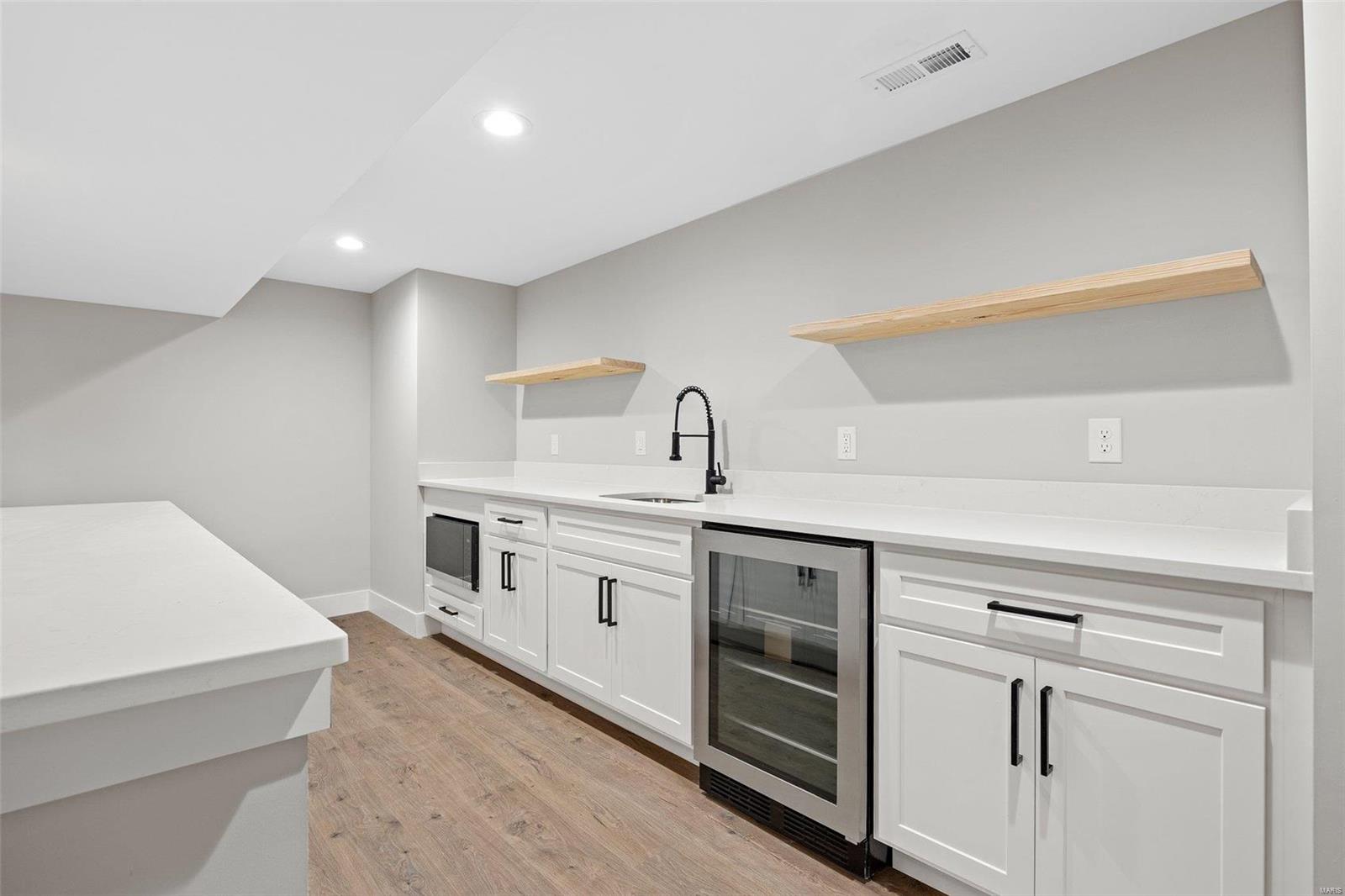 311 Breezeview Drive Ballwin, MO 63021 - Photo 39 of 48