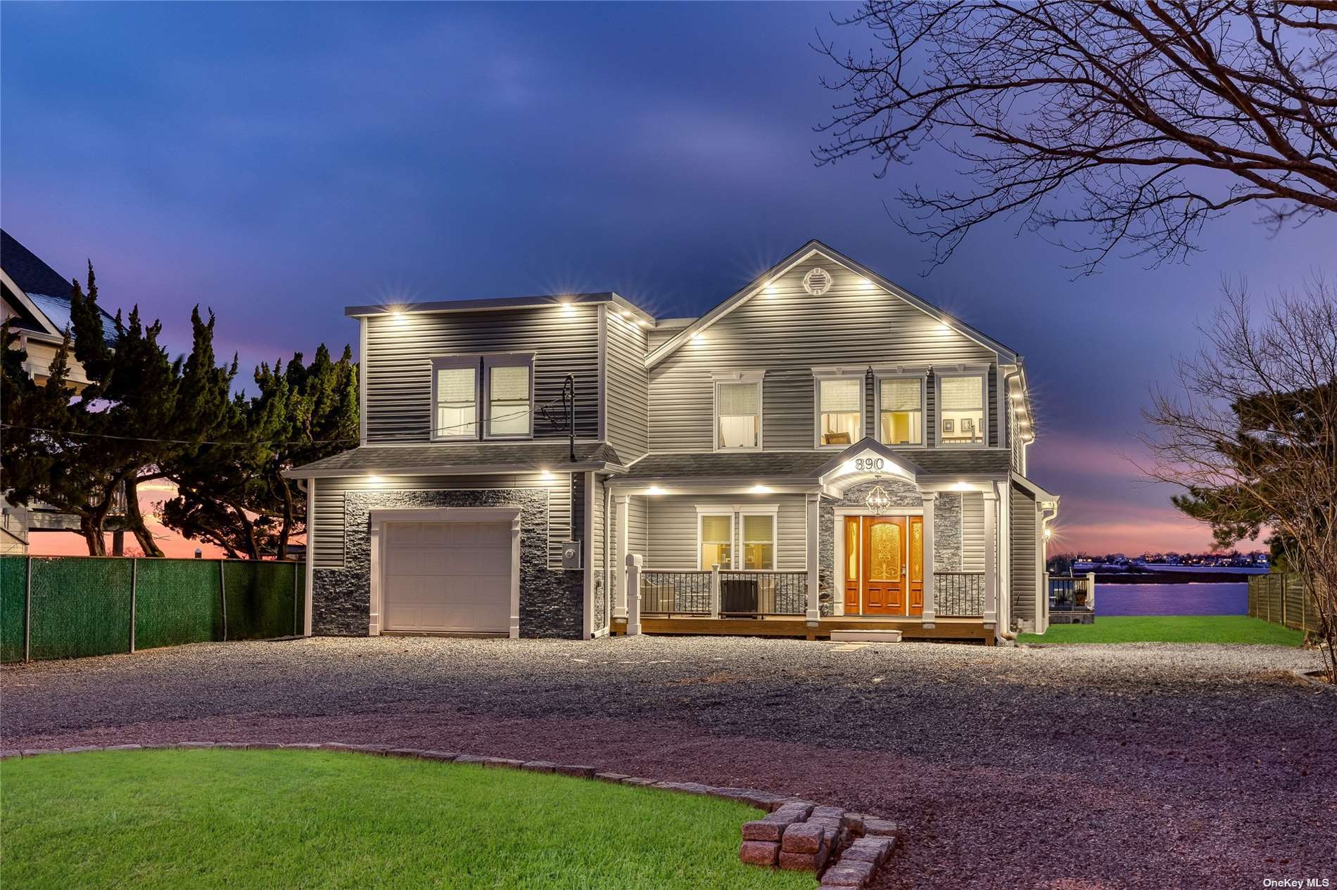 890 South Long Bch Ave  