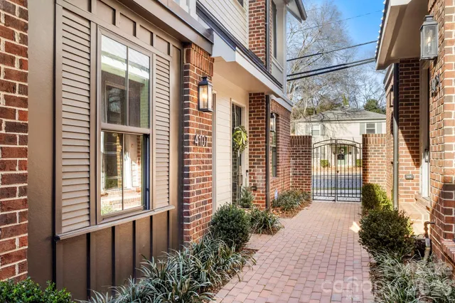 $899,900 | 4107 Selwyn Walk Court, Charlotte, NC 28209