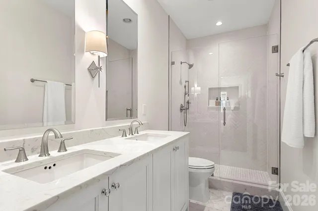 $899,900 | 4107 Selwyn Walk Court, Charlotte, NC 28209