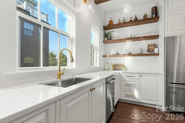 $899,900 | 4107 Selwyn Walk Court, Charlotte, NC 28209