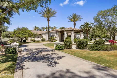 $4,500,000 | 8700 North 58th Place, Paradise Valley, AZ 85253