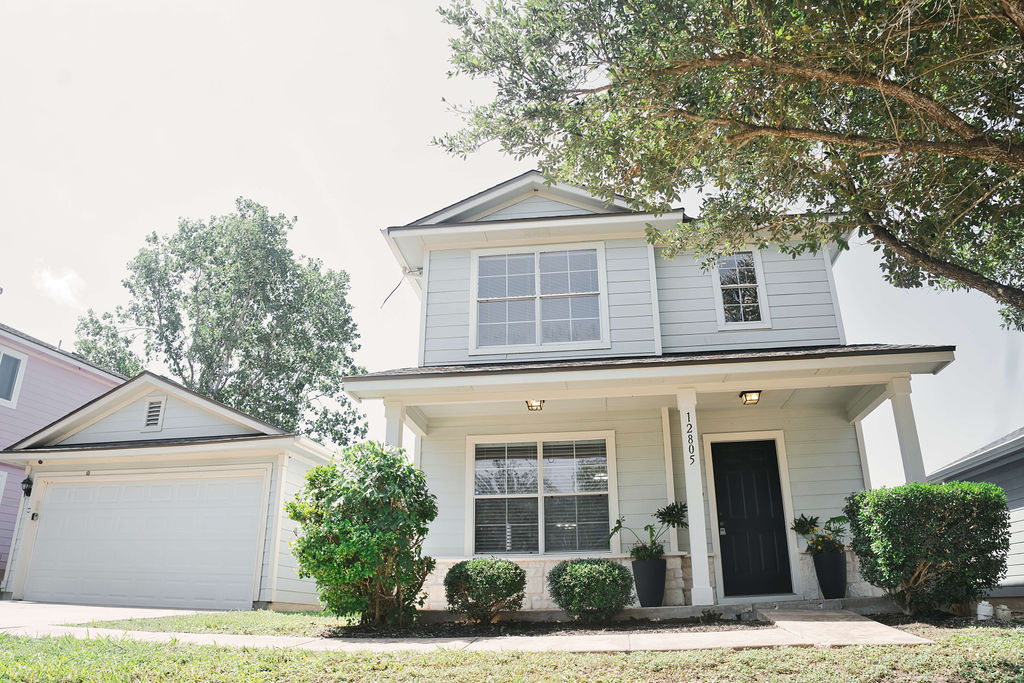 View of front facade featuring covered porch