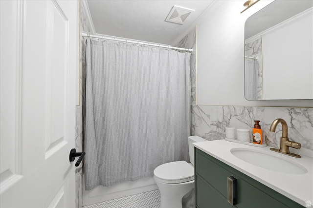 8889 Silverstone Way Sandy, UT 84093 - Photo 12 of 26