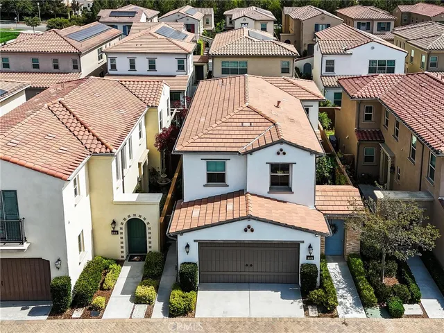 $1,765,000 | 214 Gaspar, Irvine, CA 92618