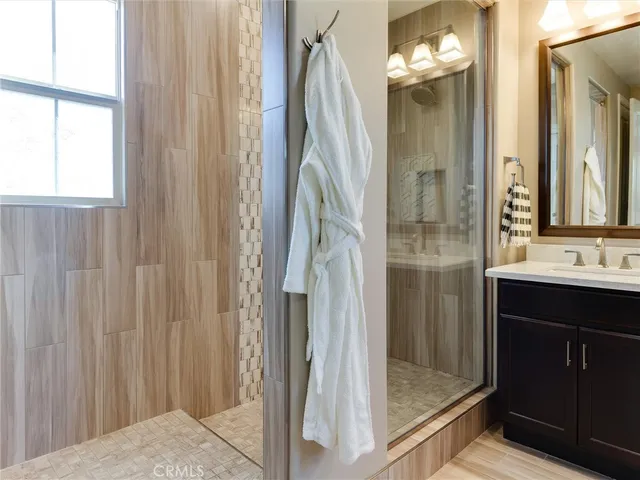 $1,765,000 | 214 Gaspar, Irvine, CA 92618