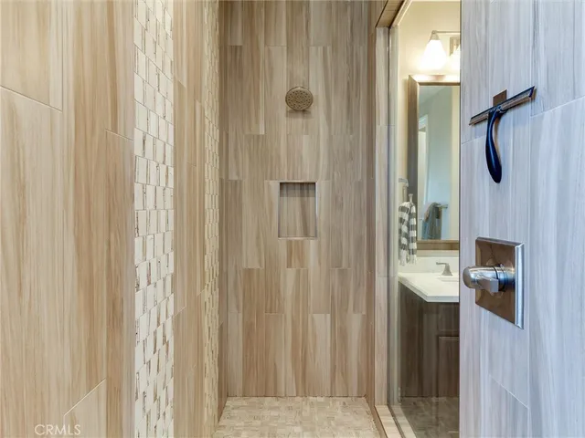 $1,765,000 | 214 Gaspar, Irvine, CA 92618