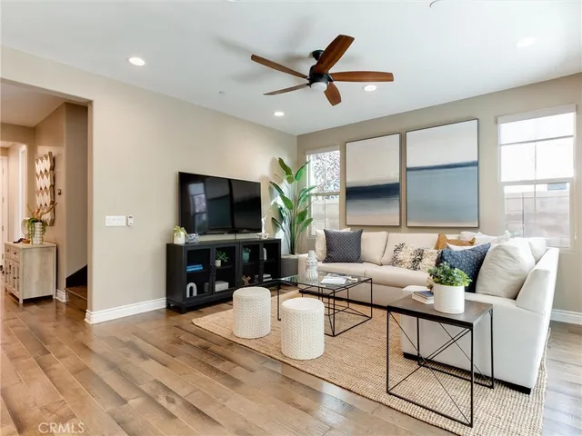 $1,765,000 | 214 Gaspar, Irvine, CA 92618