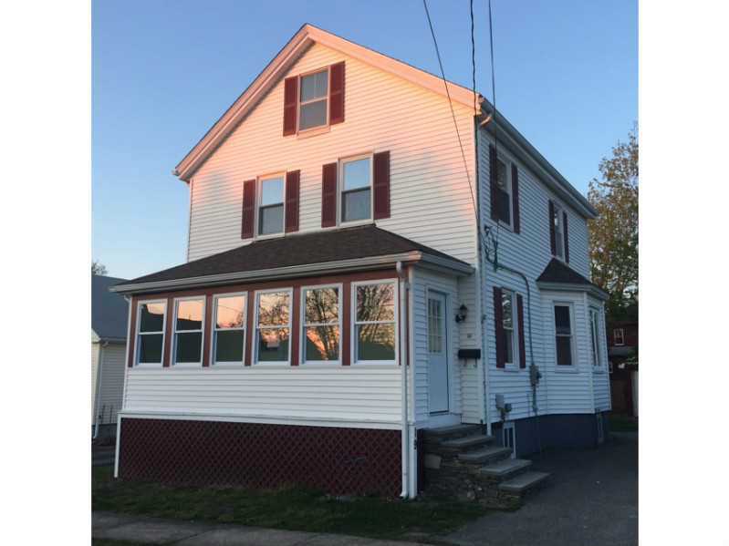 19 Prescott Hall Road Newport, RI 02840 - Photo 1 of 17 Exterior Front.