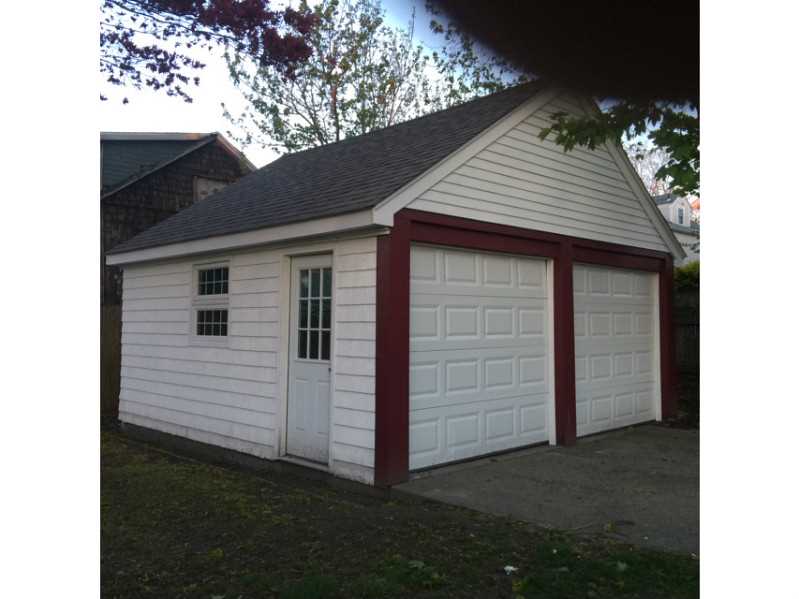 19 Prescott Hall Road Newport, RI 02840 - Photo 4 of 17 Exterior Front.