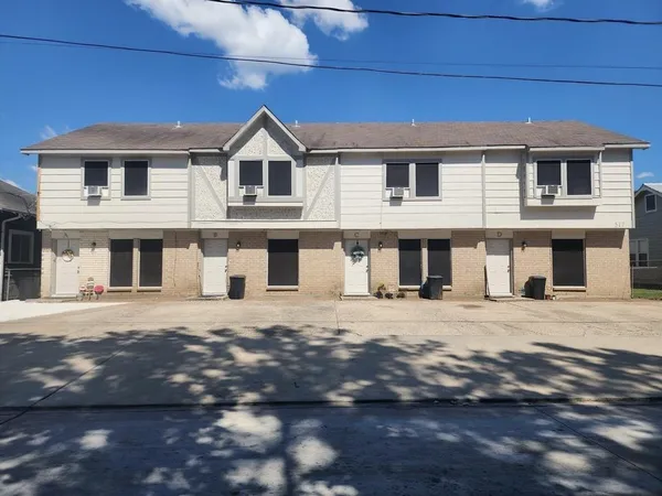 $1,249 | 517 5th Street, Unit A, Humble, TX 77338