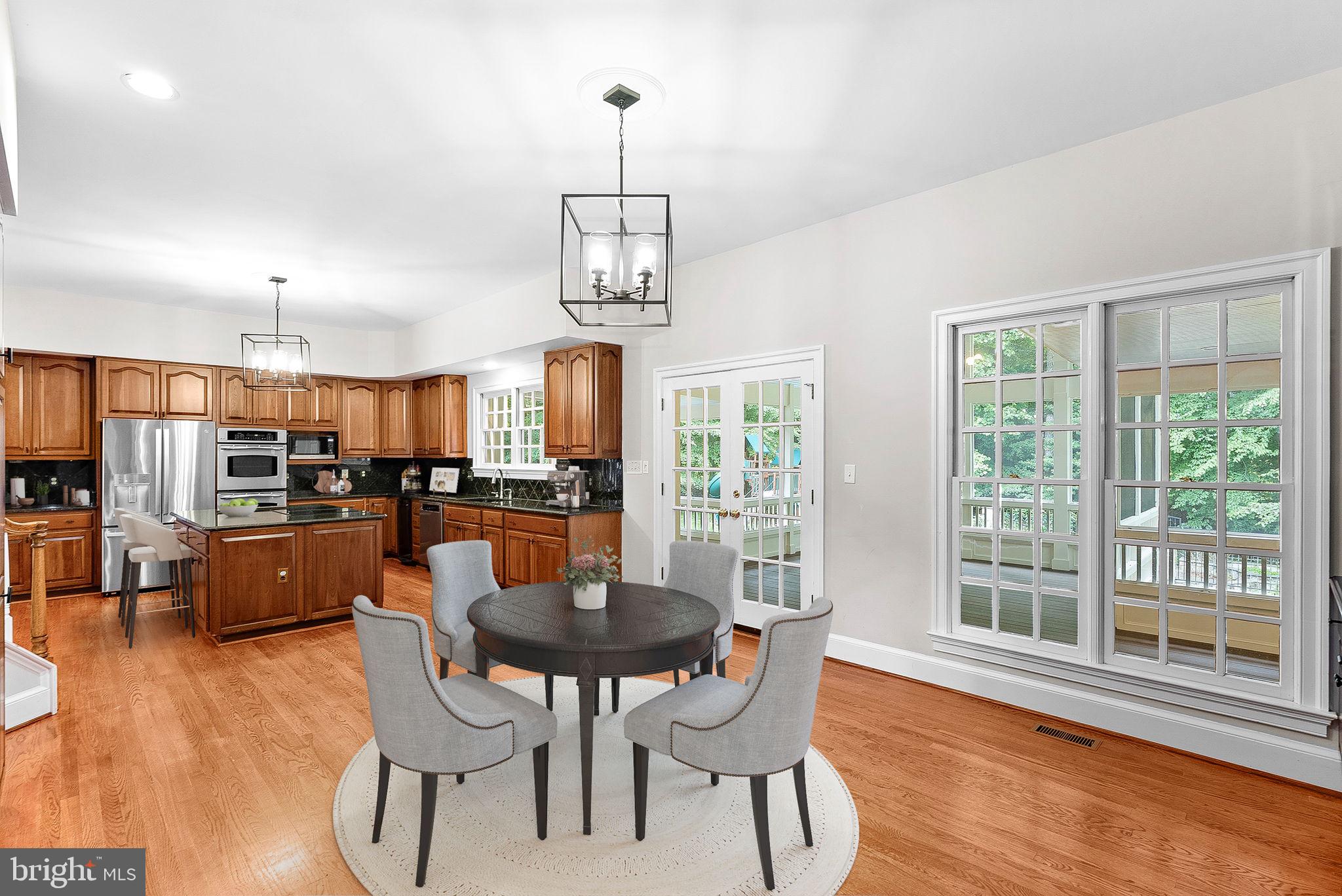 190 Falcon Ridge Road Great Falls, VA 22066 - Photo 24 of 122 Breakfast Room - Virtually Staged