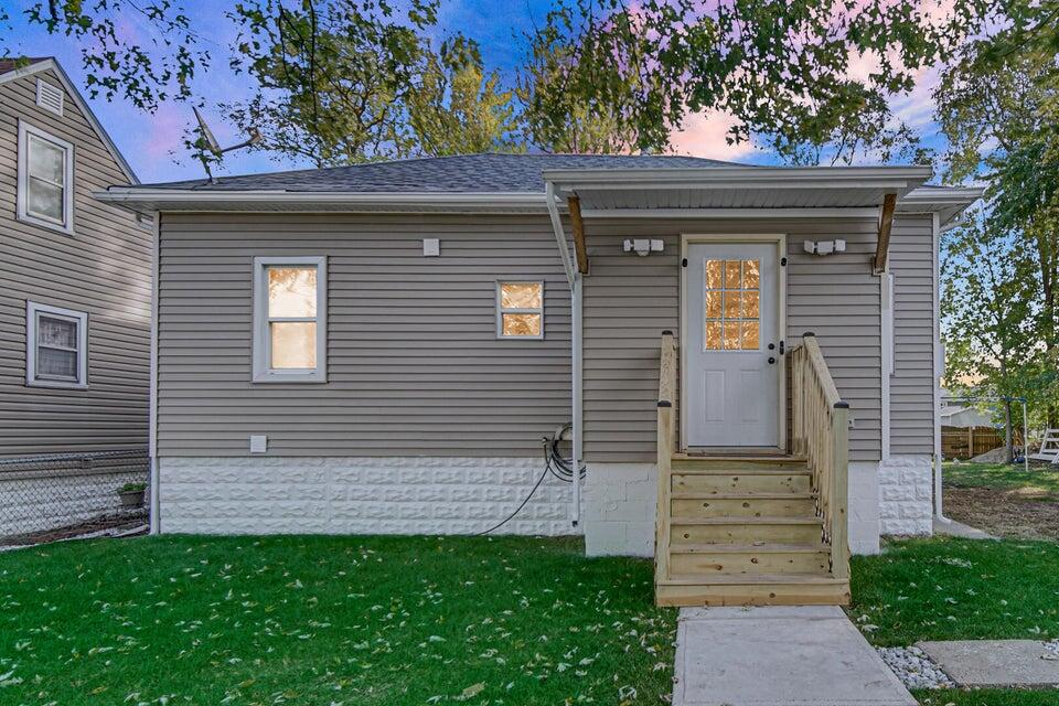 1047 Ralston Street Gary, IN 46406 - Photo 2 of 29 960x640