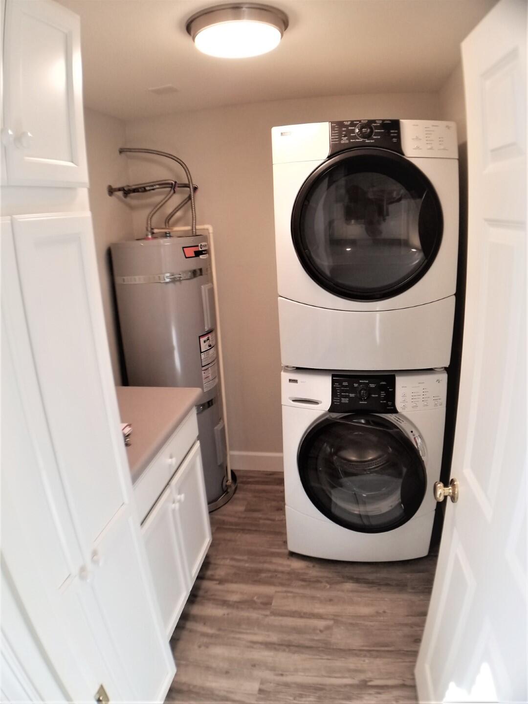 2328 Ruhl Way Medford, OR 97504 - Photo 10 of 19 Newer Laundry, Electric Water Heater