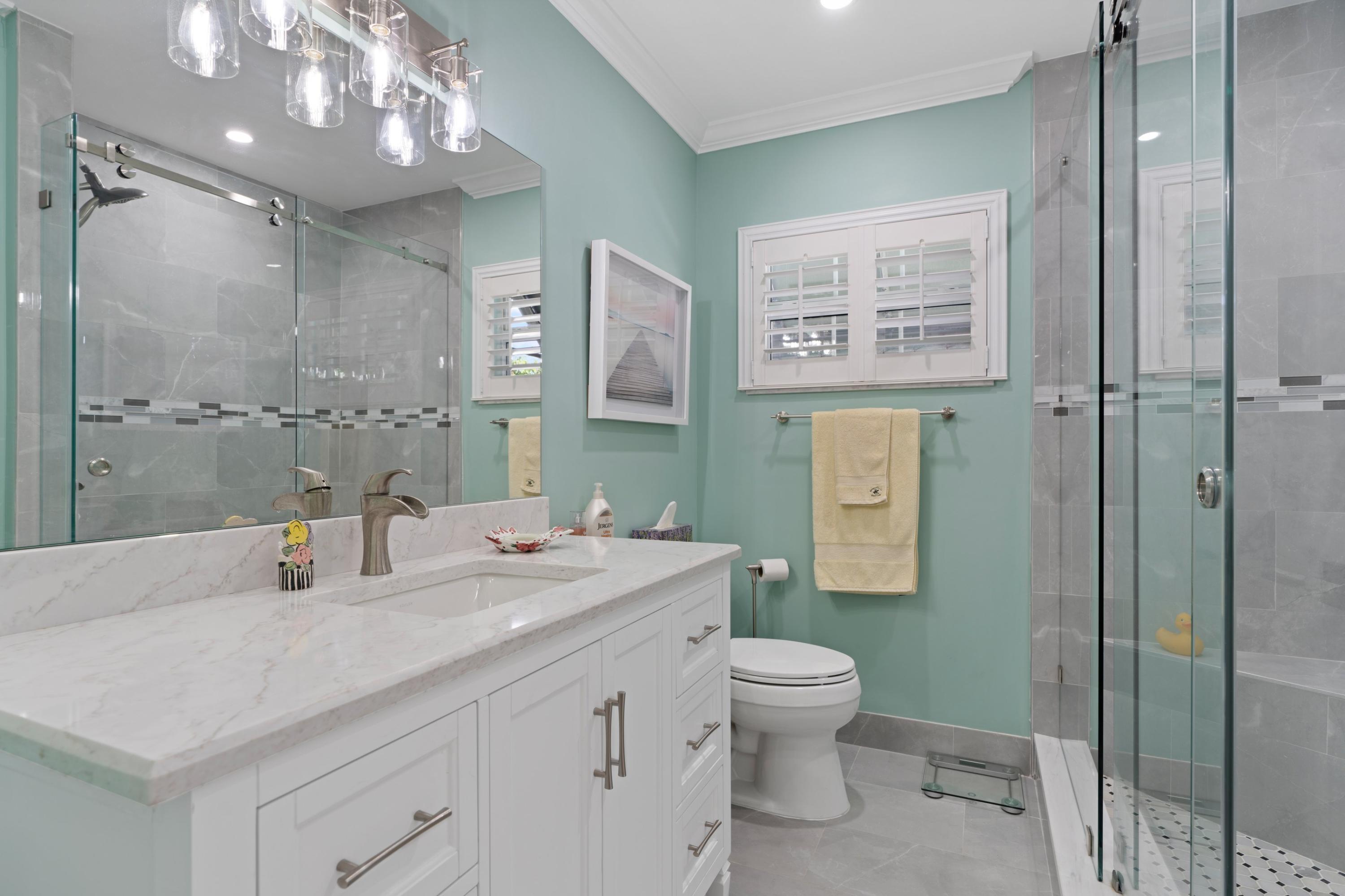1052 Southwest 12th Terrace Boca Raton, FL 33486 - Photo 9 of 30 Master Bathroom