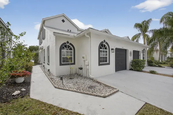 $3,600 | 10726 Pelican Drive, Wellington, FL 33414