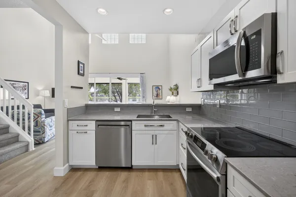 $3,600 | 10726 Pelican Drive, Wellington, FL 33414