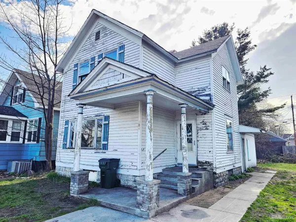 $40,000 | 506 South 10th Street, Escanaba, MI 49829