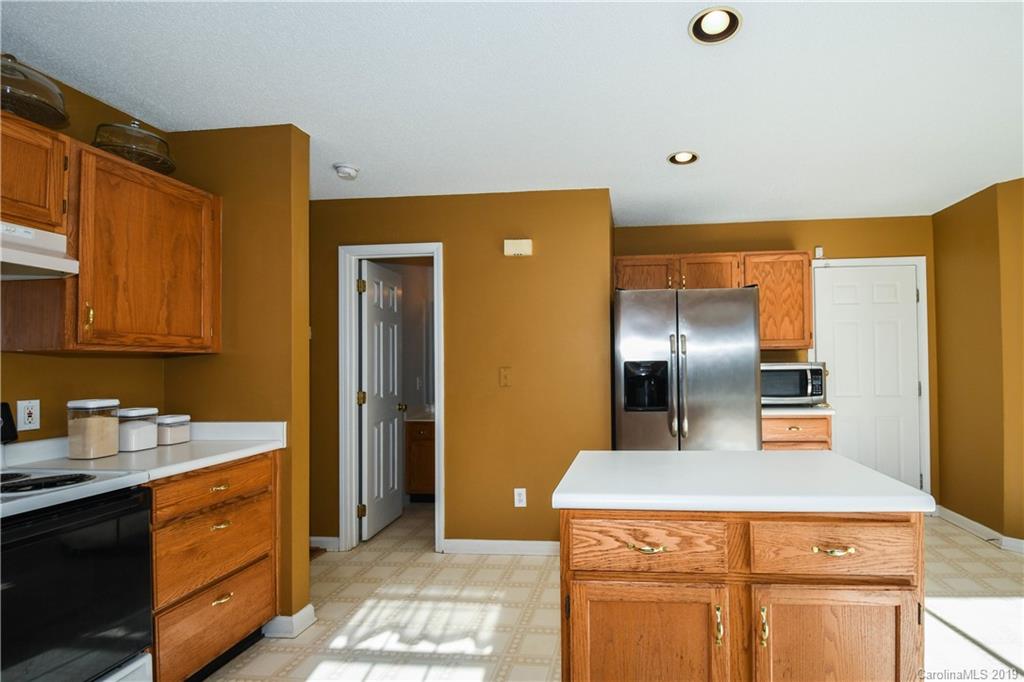 1728 Pine Mountain Road Charlotte, NC 28214 - Photo 11 of 25