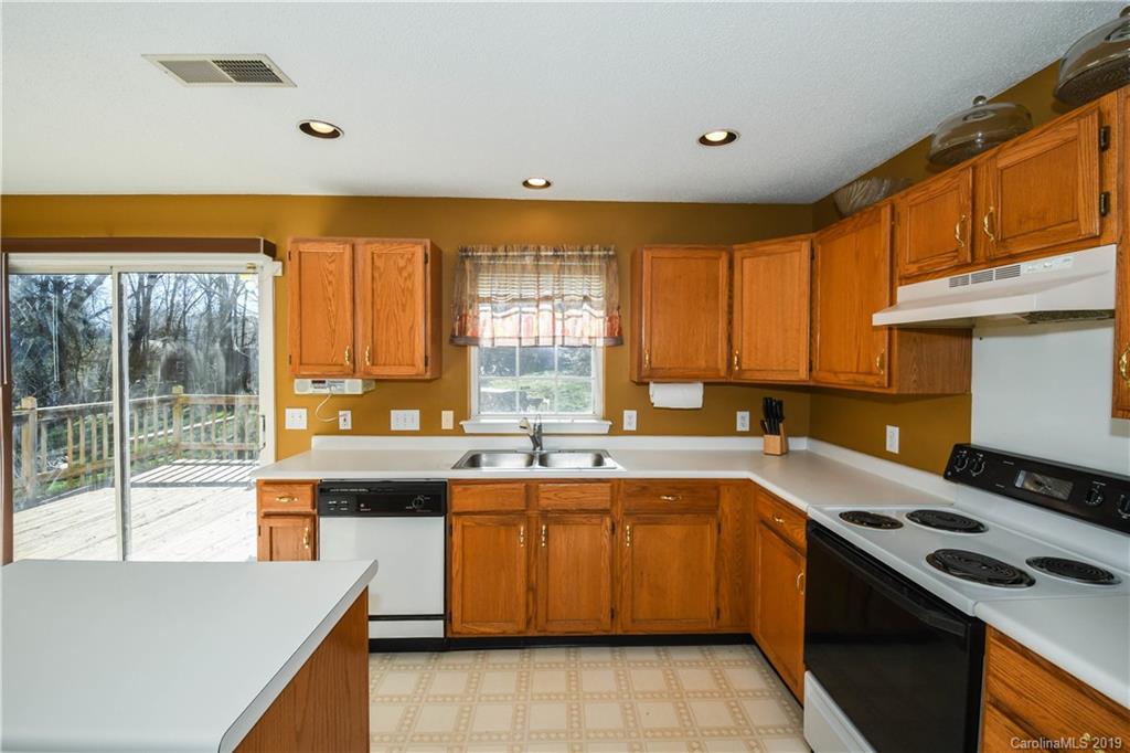 1728 Pine Mountain Road Charlotte, NC 28214 - Photo 13 of 25