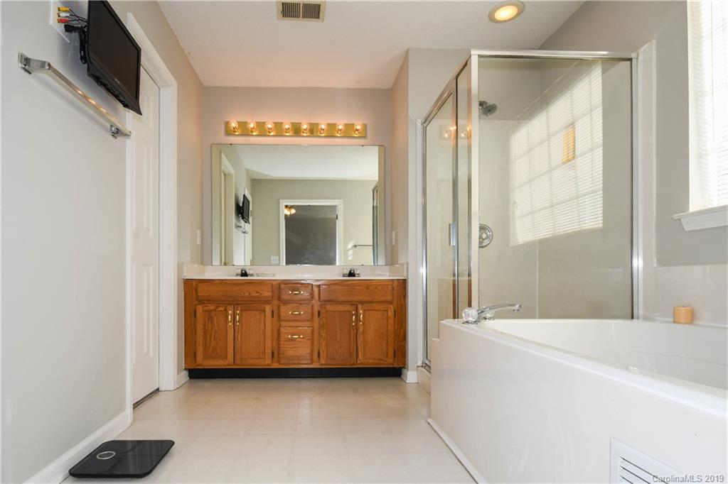 1728 Pine Mountain Road Charlotte, NC 28214 - Photo 19 of 25