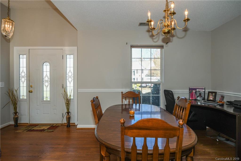 1728 Pine Mountain Road Charlotte, NC 28214 - Photo 7 of 25