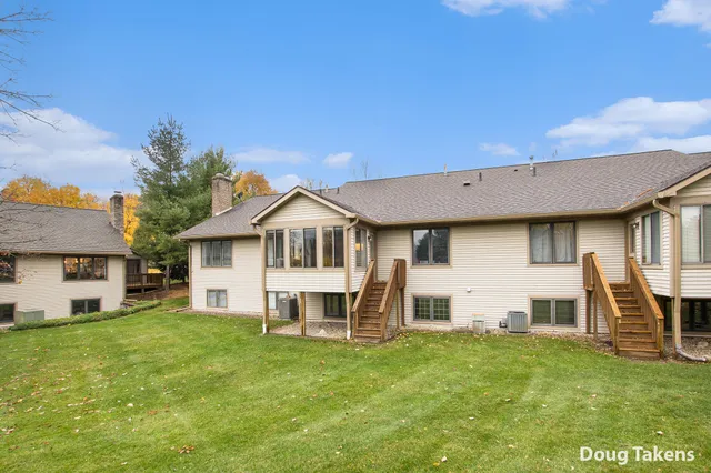 $295,000 | 8750 Lindsey Lane Southwest, Byron Center, MI 49315