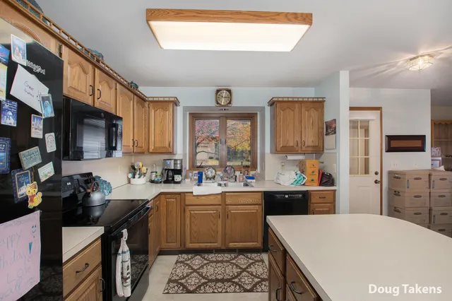 $295,000 | 8750 Lindsey Lane Southwest, Byron Center, MI 49315