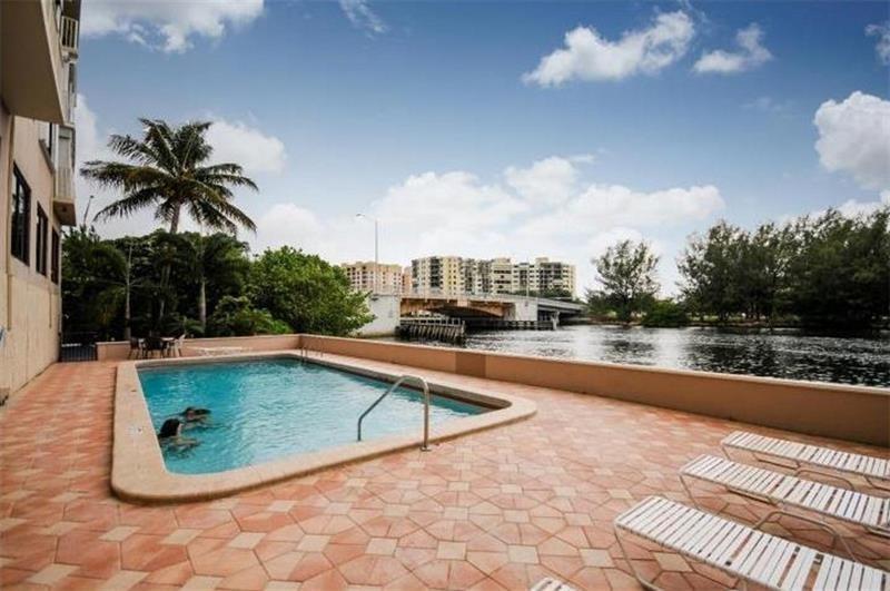 1401 North Riverside Drive, Unit 307 Pompano Beach, FL 33062 - Photo 3 of 8 pool1