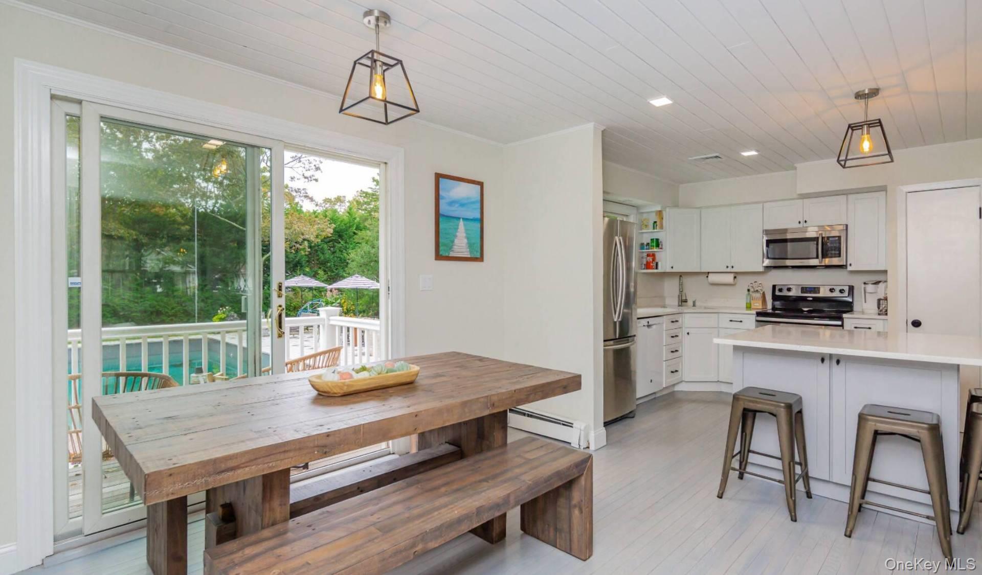 45 Sherwood Road Hampton Bays, NY 11946 - Photo 16 of 33