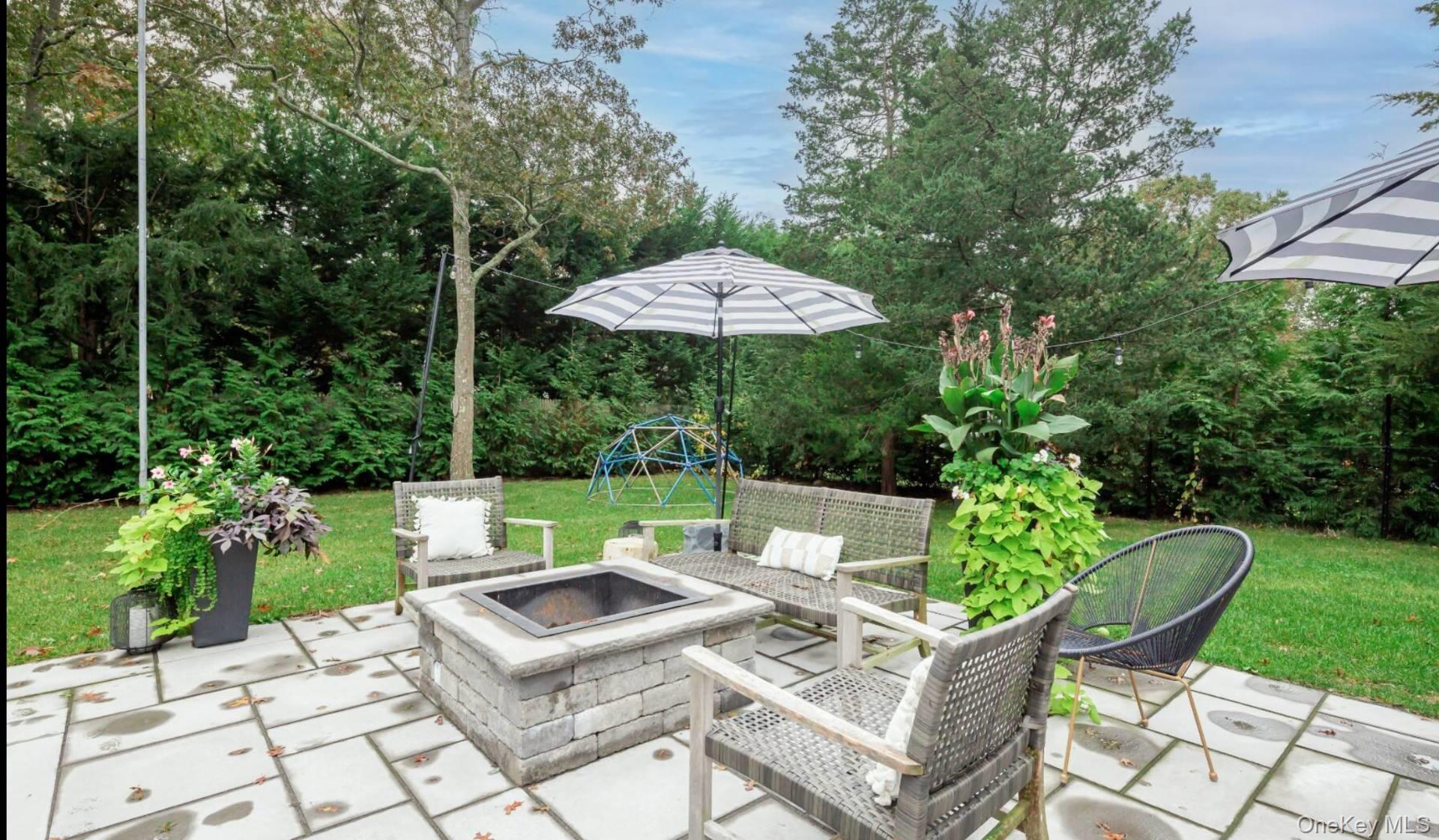 45 Sherwood Road Hampton Bays, NY 11946 - Photo 25 of 33