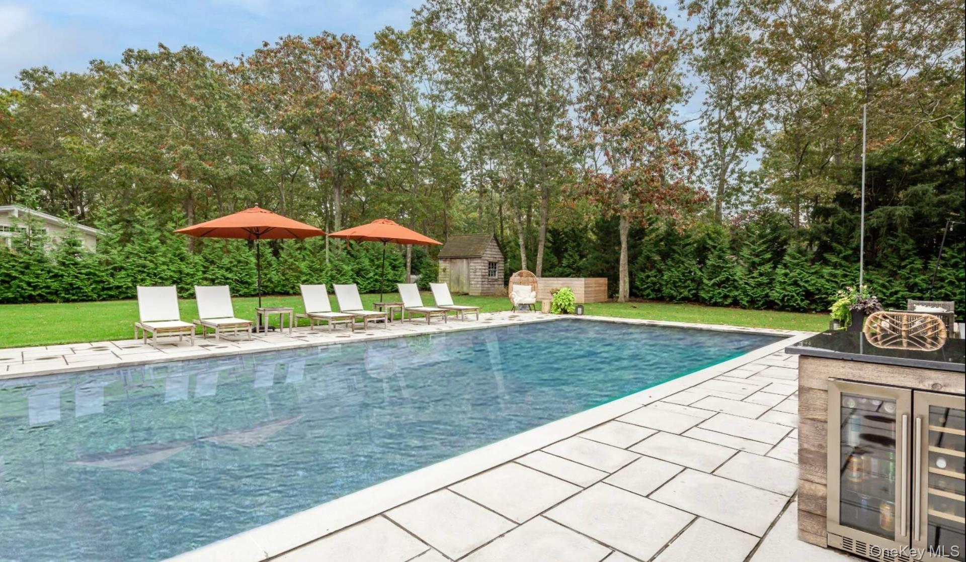 45 Sherwood Road Hampton Bays, NY 11946 - Photo 5 of 33