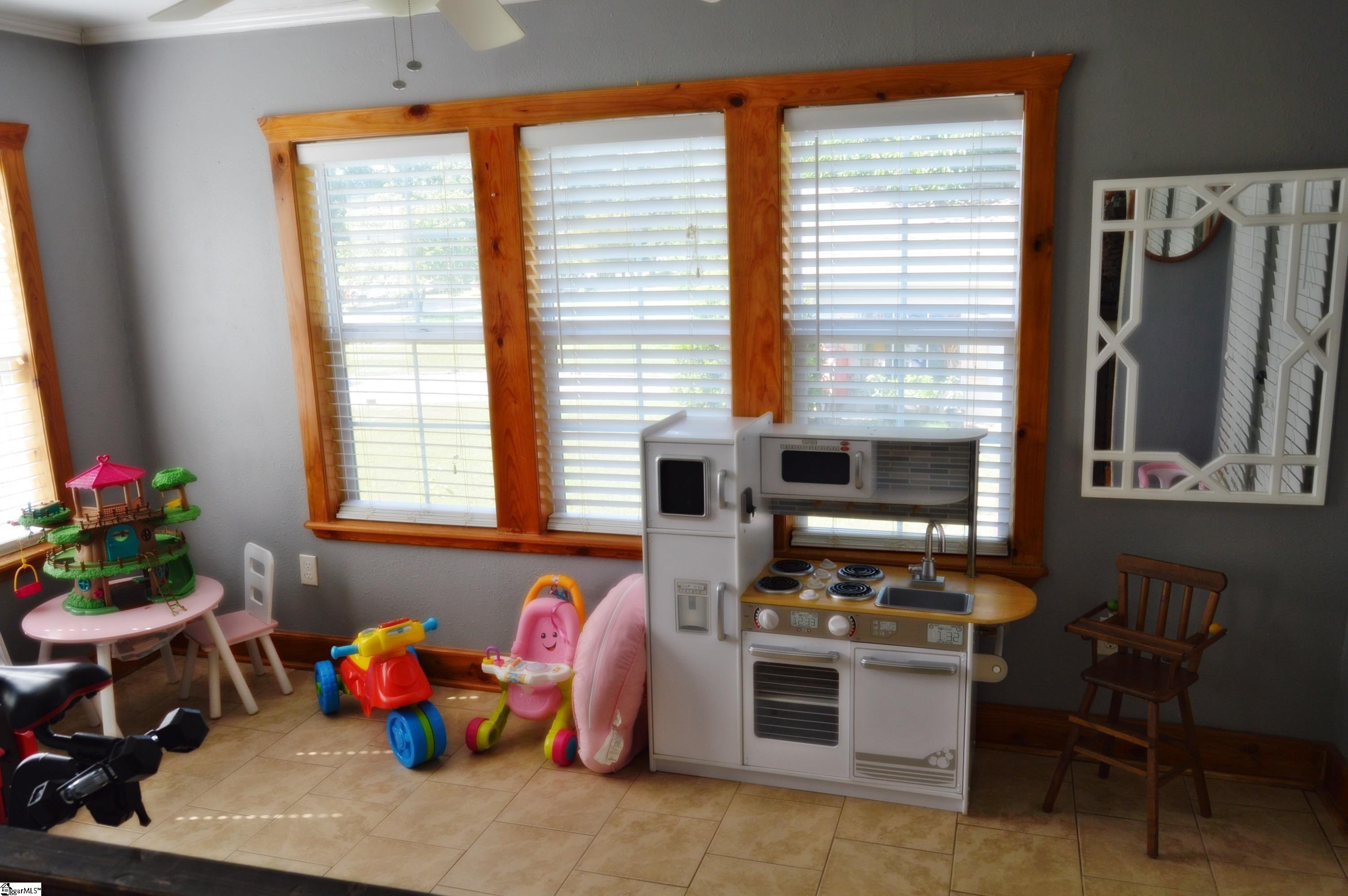 220 Motor Boat Club Road Greenville, SC 29611 - Photo 13 of 29 Gallery Image 13