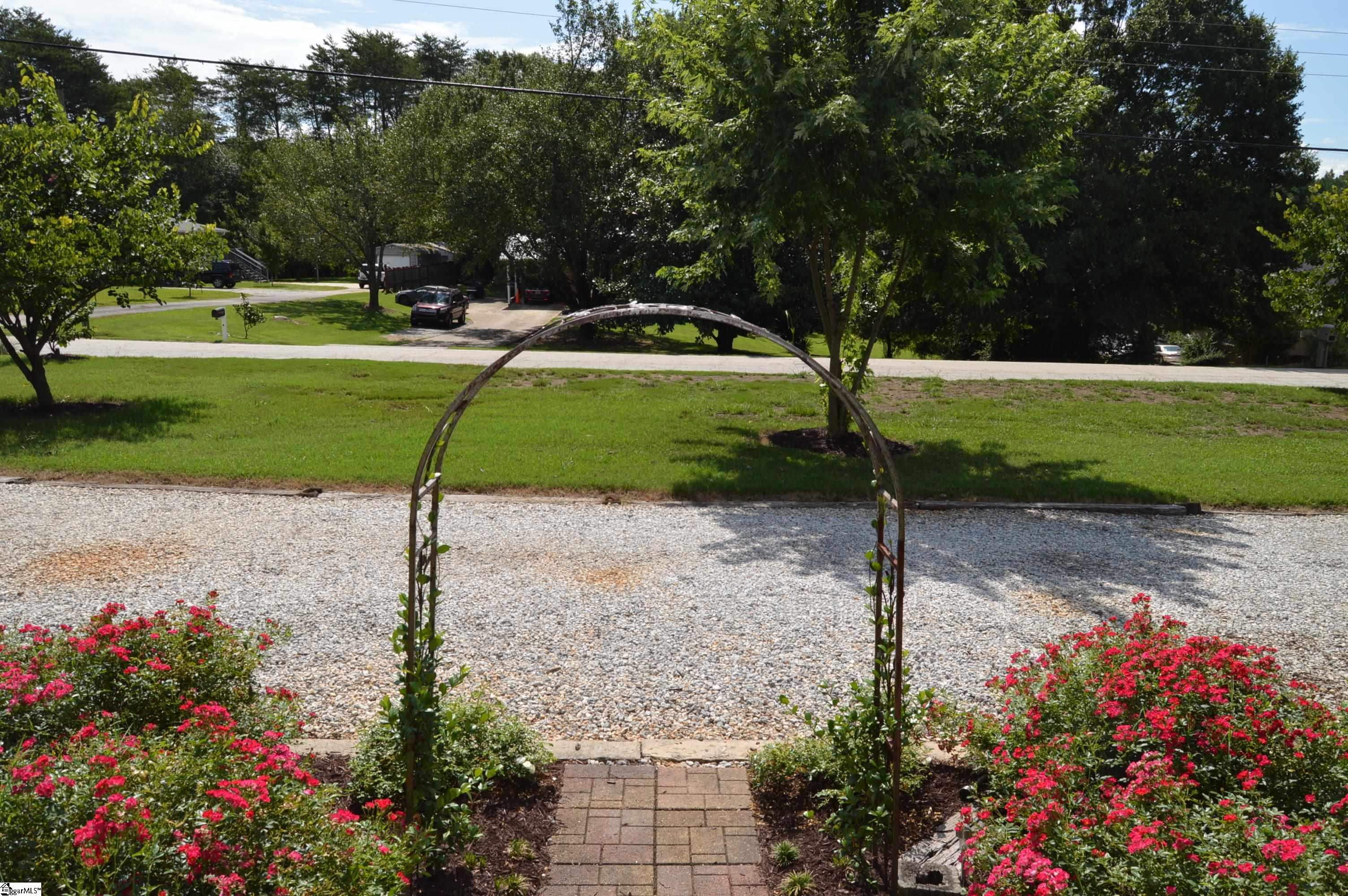 220 Motor Boat Club Road Greenville, SC 29611 - Photo 26 of 29 Gallery Image 26
