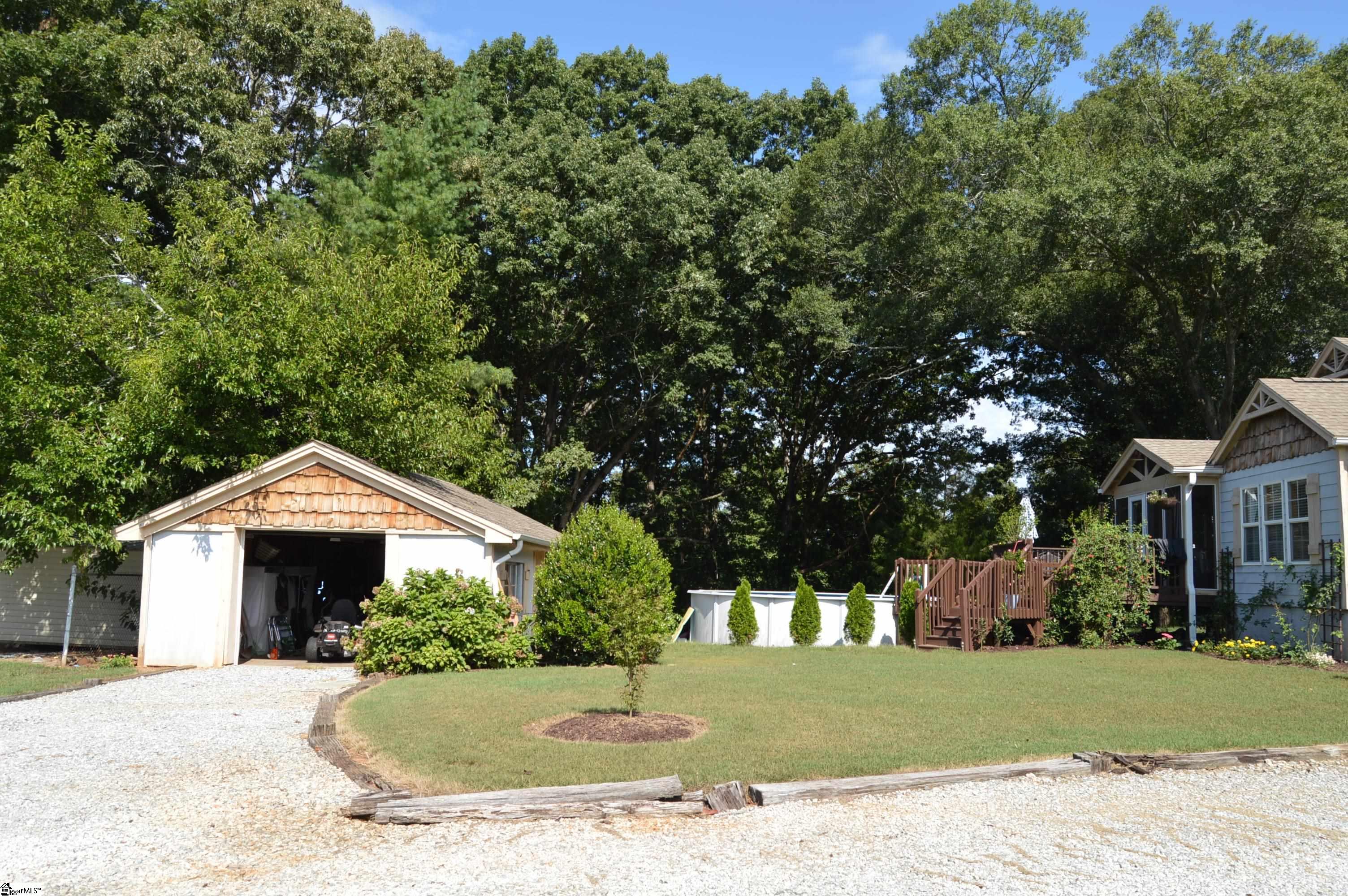 220 Motor Boat Club Road Greenville, SC 29611 - Photo 6 of 29 Gallery Image 6