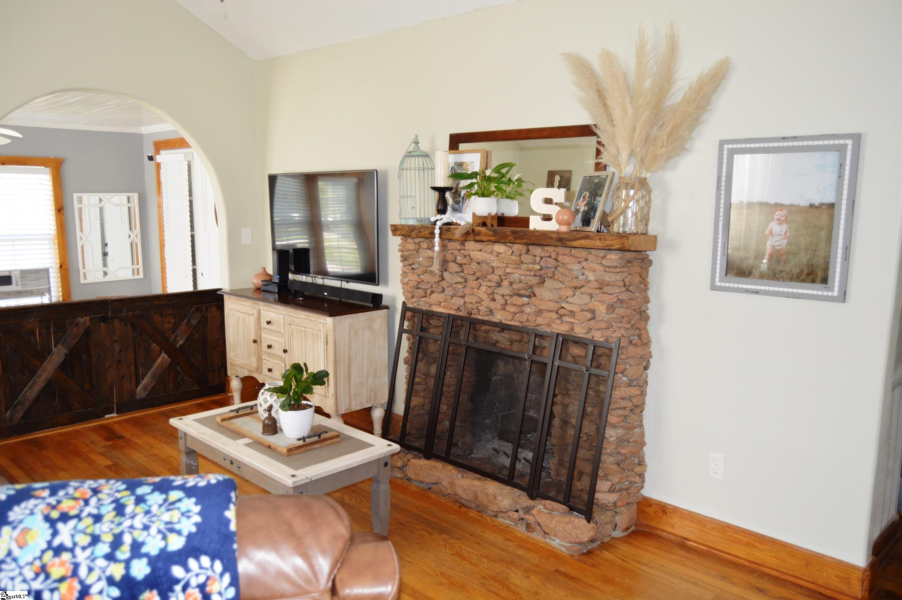 220 Motor Boat Club Road Greenville, SC 29611 - Photo 8 of 29 Gallery Image 8