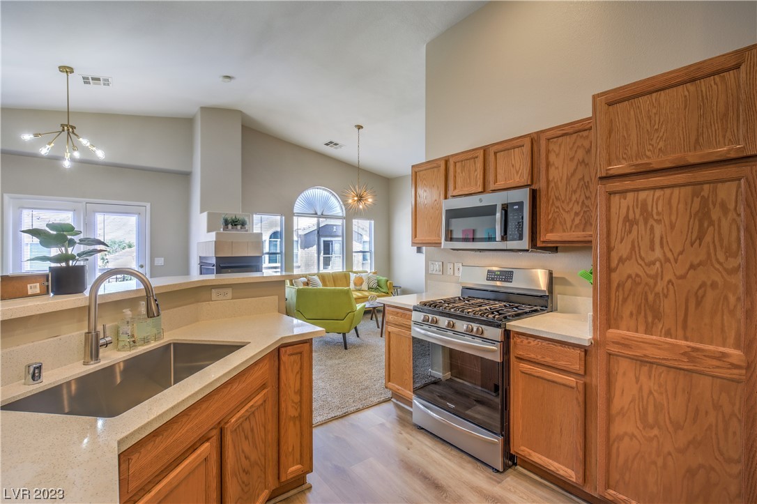 1587 Rusty Ridge Lane, Unit 1587 Henderson, NV 89002 - Photo 4 of 25