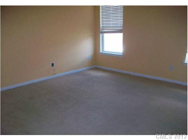 836 Raindrops Road Gastonia, NC 28054 - Photo 8 of 9