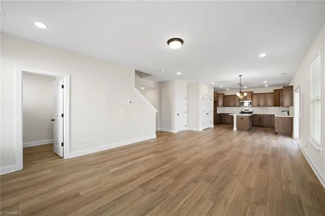 $399,900 | 2389 Robbins Perch W Court, Kernersville, NC 27284