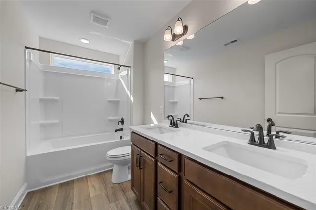 $399,900 | 2389 Robbins Perch W Court, Kernersville, NC 27284