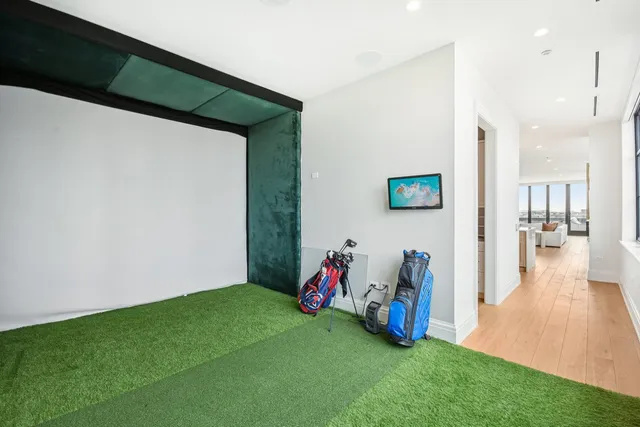 $4,225,000 | 1109 West Washington Boulevard, Unit 8A, Chicago, IL 60607