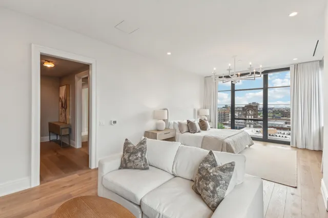 $4,225,000 | 1109 West Washington Boulevard, Unit 8A, Chicago, IL 60607