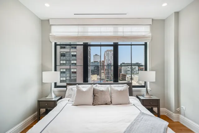 $4,225,000 | 1109 West Washington Boulevard, Unit 8A, Chicago, IL 60607