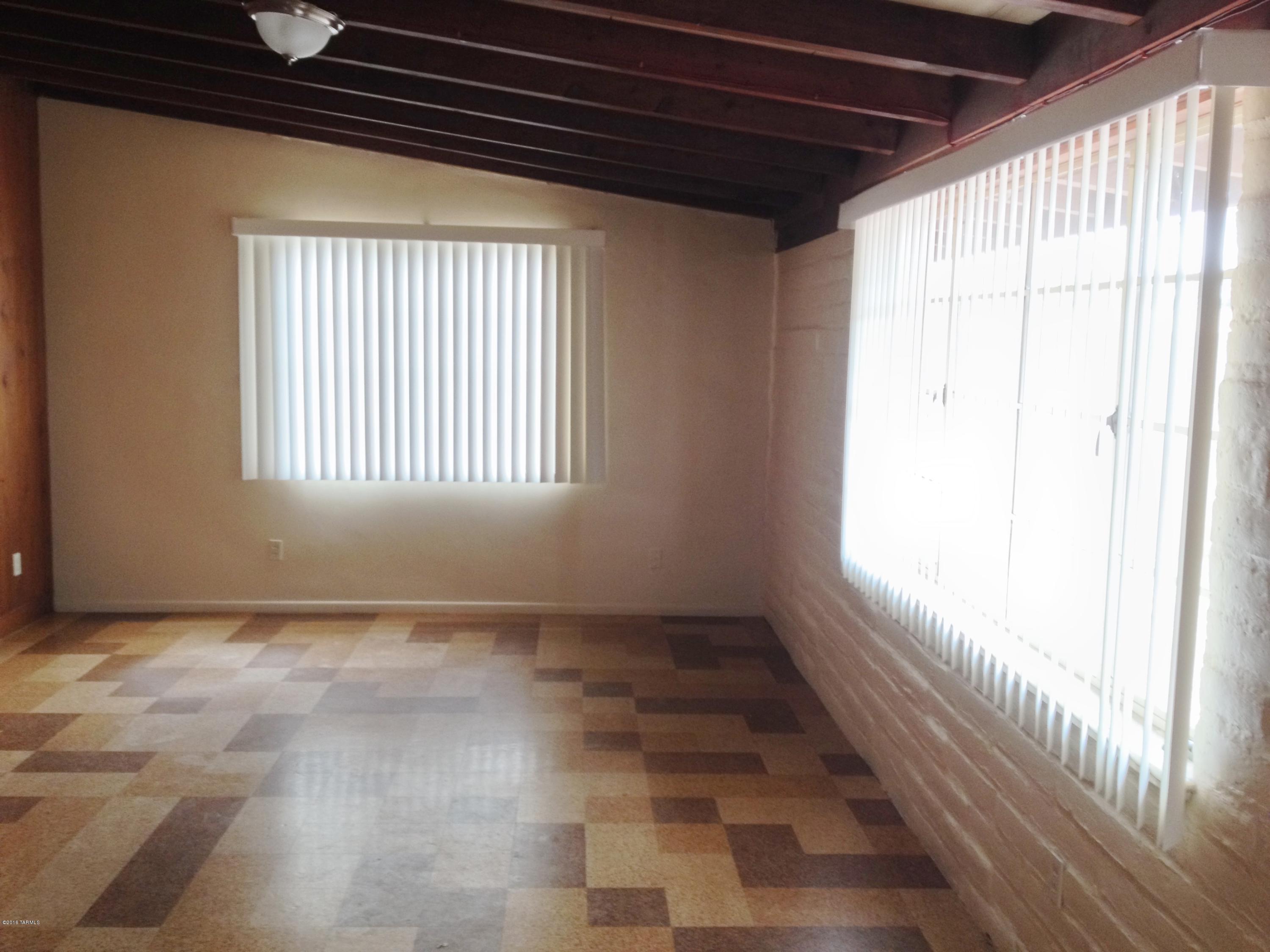 219-227 West Navajo Road Tucson, AZ 85705 - Photo 3 of 12