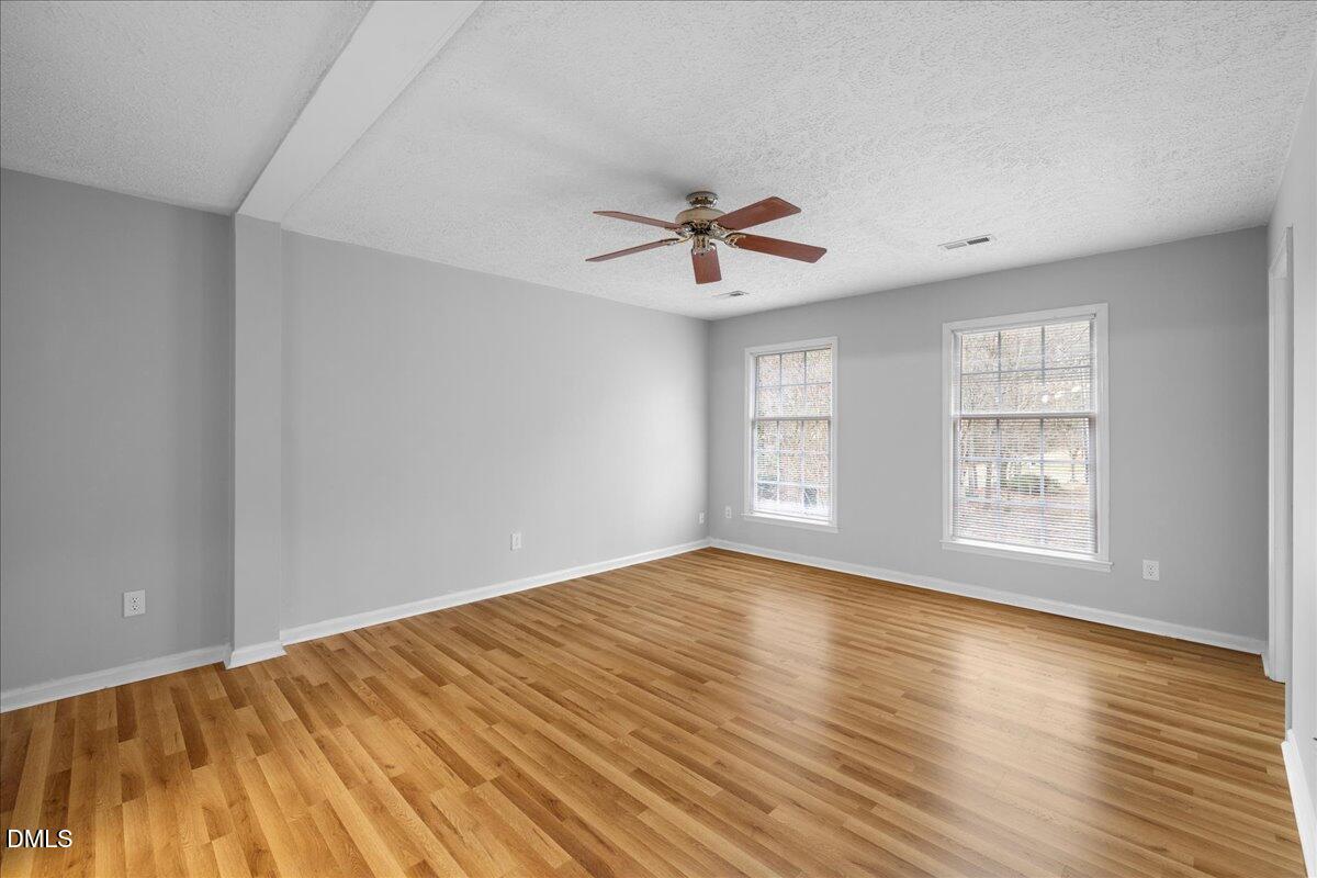 4219 Arbutus Drive Raleigh, NC 27612 - Photo 36 of 53 31-ISAB5582