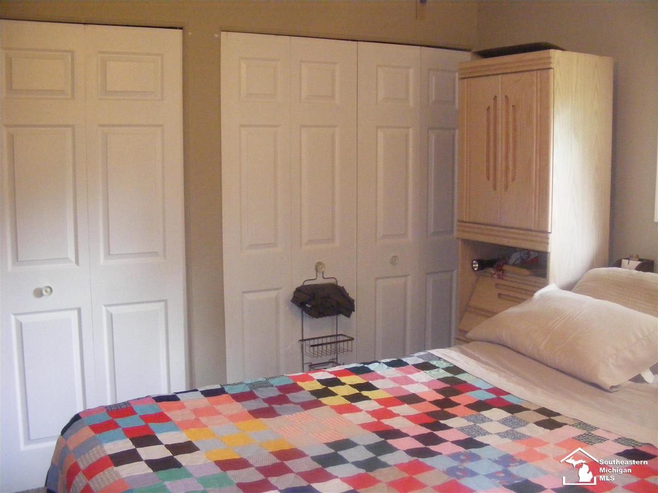 1347 West Temperance Road Temperance, MI 48182 - Photo 19 of 21 50048760-18.JPG