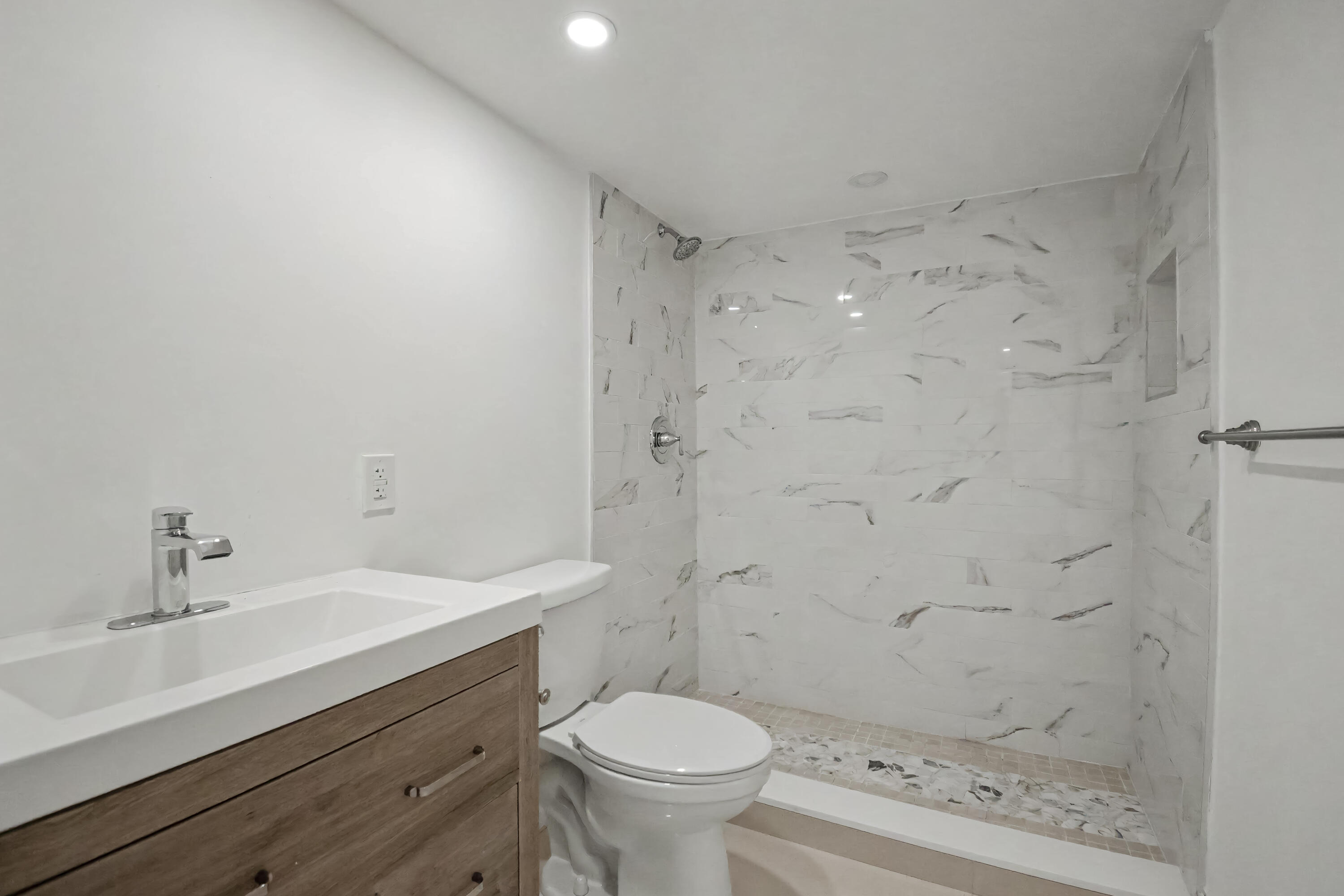 10110 Boca Entrada Boulevard, Unit 305 Boca Raton, FL 33428 - Photo 12 of 15 C21AFC3E-327C-418A-8FD3-53A05A6E3F81